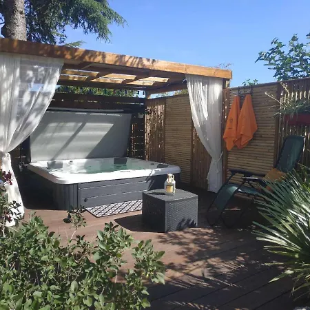 Anna Bella Sun & Spa- Suites Premium- Réservé Aux Couples Naturistes Couette-café Agde